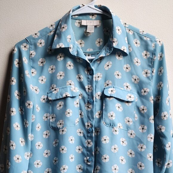 LOFT Blue Floral Button Down Shirt Size XS - Picture 5 of 14